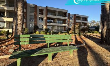 Depto En Condominio Regatas | 2d + 2b + Terraza + Piscinas