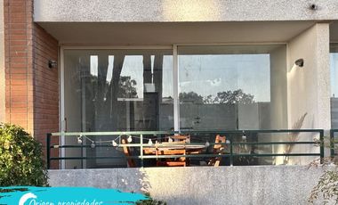 Depto En Condominio Regatas | 2d + 2b + Terraza + Piscinas