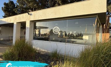 Depto En Condominio Regatas | 2d + 2b + Terraza + Piscinas