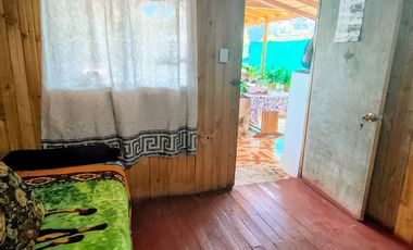 casa con cabaña y buen terreno en Parral