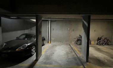Excelente cochera fija cubierta en venta en Martinez!