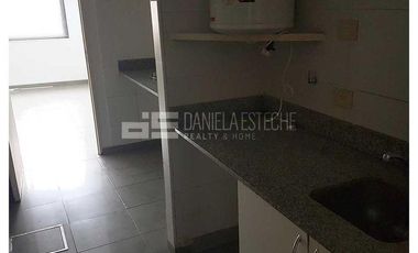 Daniela Esteche Realty & Home Oficina a la venta Office Park Plaza.