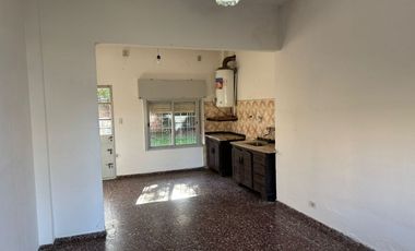Casa en alquiler en Merlo Norte