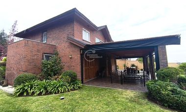 Casa en Arriendo en ALTO MACUL
