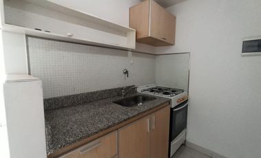 DEPARTAMENTO 2 AMBIENTES EN ALQUILER EN CASEROS CENTRO