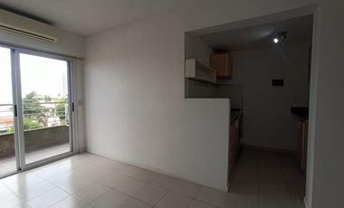 DEPARTAMENTO 2 AMBIENTES EN ALQUILER EN CASEROS CENTRO