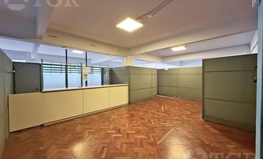 Oficina Comercial  con ubicación privilegiada en  San Nicolás - Capital Federal
