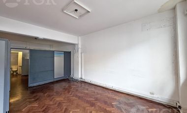 Oficina Comercial  con ubicación privilegiada en  San Nicolás - Capital Federal