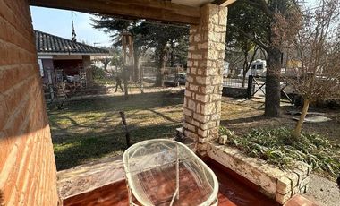 Casa en Venta  Villa Icho Cruz  con Departamento Quincho Galpón y Pileta