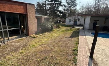 Casa en Venta  Villa Icho Cruz  con Departamento Quincho Galpón y Pileta