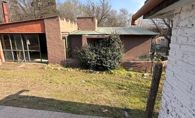 Casa en Venta  Villa Icho Cruz  con Departamento Quincho Galpón y Pileta