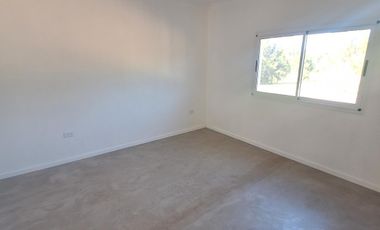 CASA EN VENTA EN BARRIO PRIVADO ALTOS DE ZORRAQUIN