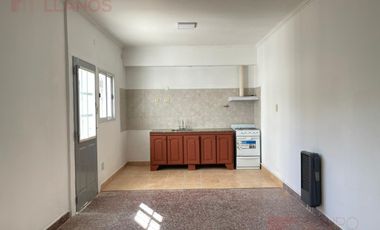 Casa en alquiler en Lujan Barrio San Bernardo, con patio