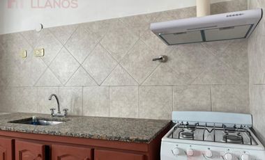 Casa en alquiler en Lujan Barrio San Bernardo, con patio