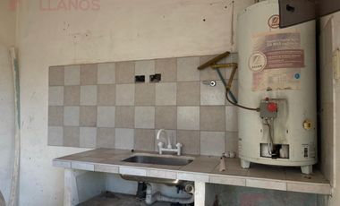 Casa en alquiler en Lujan Barrio San Bernardo, con patio