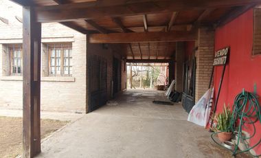 VENTA Casa 4 dormitorios. Calle Agüero. JK