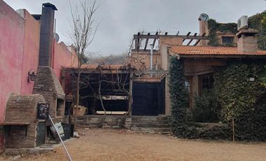 VENTA Casa 4 dormitorios. Calle Agüero. JK