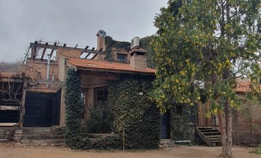 VENTA Casa 4 dormitorios. Calle Agüero. JK