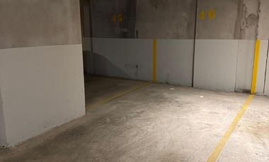 Cochera fija en venta centro de Caseros