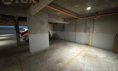 Cochera fija en venta centro de Caseros