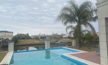 Casa en alquiler temporario, 3 dormitorios en Benavidez, con parrilla