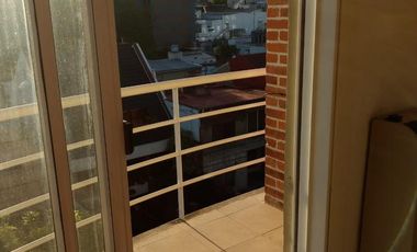Alquiler monoambiente de 30 m2 aprox en CASEROS