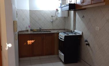 Alquiler monoambiente de 30 m2 aprox en CASEROS