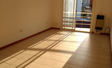 Alquiler monoambiente de 30 m2 aprox en CASEROS