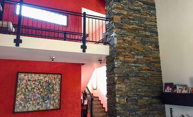 VENTA. Casa 3 dormitorios. Av. Puesta del Sol