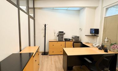 Venta Oficinas en Samta Fe al 1300