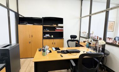 Venta Oficinas en Samta Fe al 1300