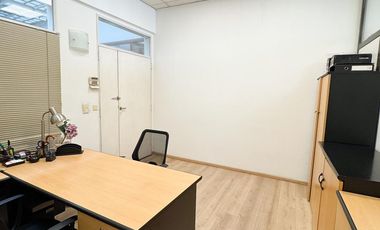 Venta Oficinas en Samta Fe al 1300
