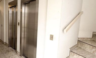 Venta Oficinas en Samta Fe al 1300