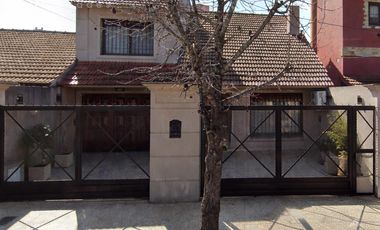 Casa en Almirante Brown