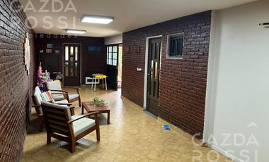 Casa en Almirante Brown