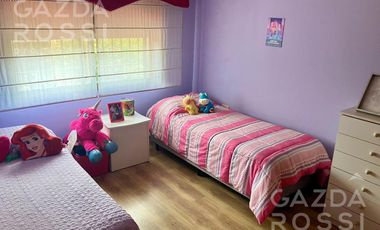 Casa en Almirante Brown