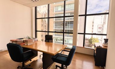 Venta Oficinas en Samta Fe al 1300