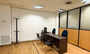 Venta Oficinas en Samta Fe al 1300