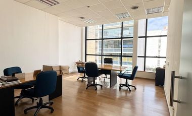 Venta Oficinas en Samta Fe al 1300