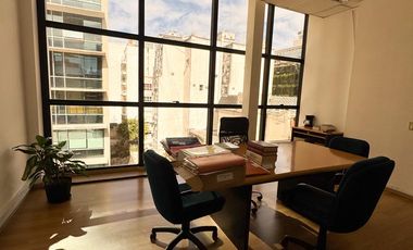 Venta Oficinas en Samta Fe al 1300