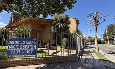 PH en venta de 5 ambienets con cochera en Ciudad Jardín