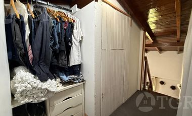 PH en venta de 5 ambienets con cochera en Ciudad Jardín