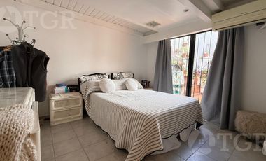 PH en venta de 5 ambienets con cochera en Ciudad Jardín