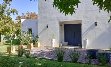 Alquiler Anual Casa 6 Amb Barrio Golf Club Argentino Pilar