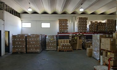 Galpon / Deposito Industrial en Alquiler