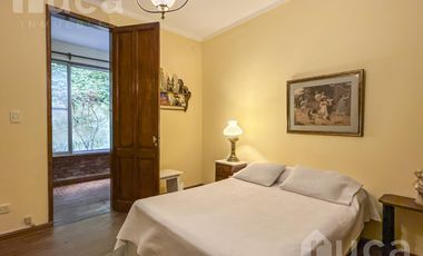 Casa en venta , estilo inglés , con jardín,  en Coghlan