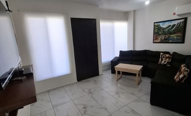 Casa en renta en Residencial Santa Ana.
