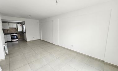 Impecable 3 ambientes con parrilla en San Martin Centro
