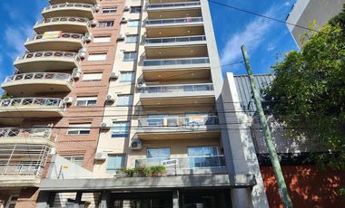 Impecable 3 ambientes con parrilla en San Martin Centro