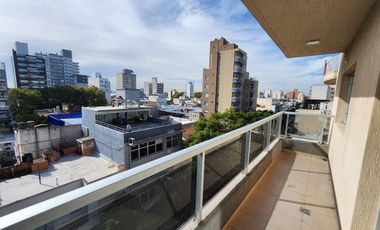 Impecable 3 ambientes con parrilla en San Martin Centro